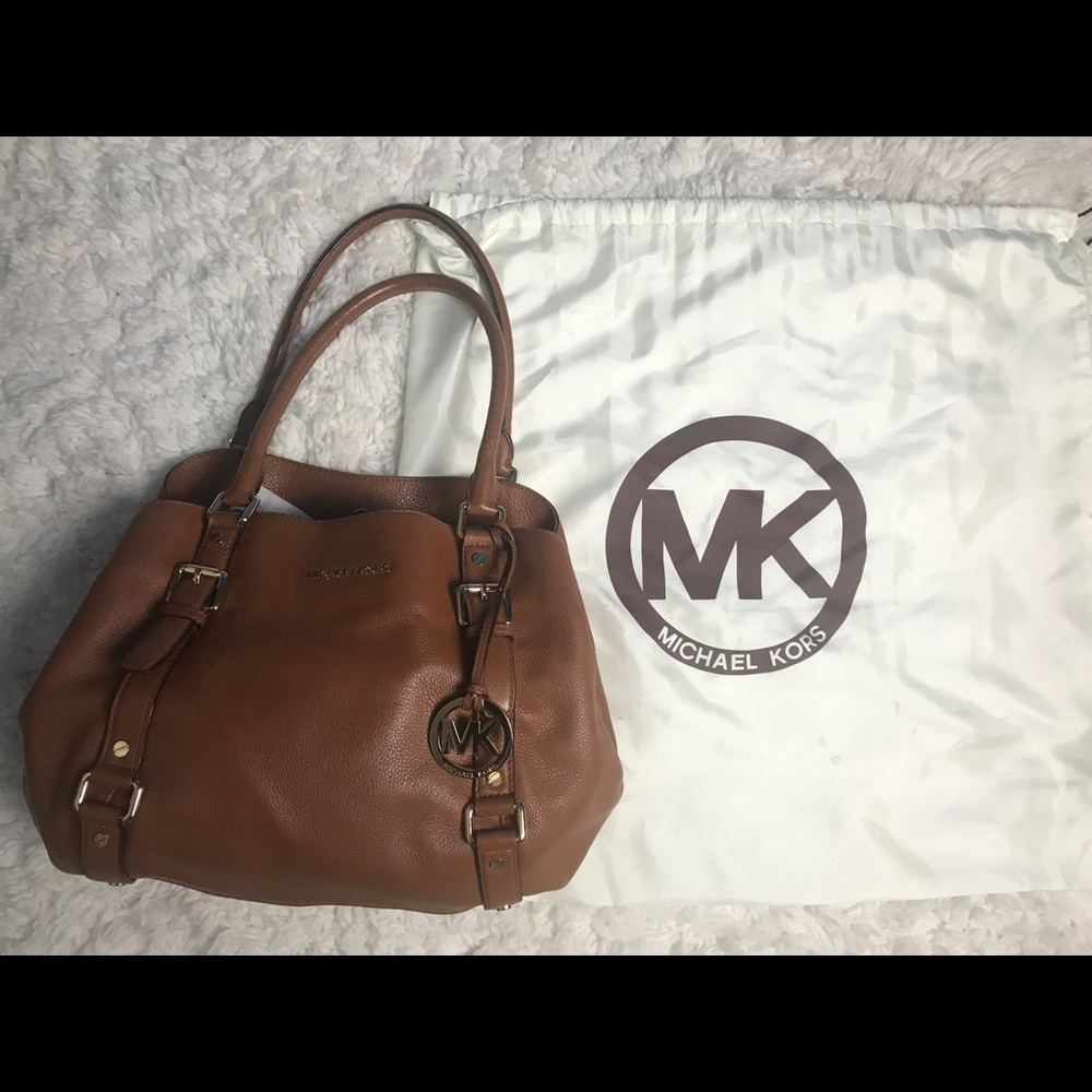 Michael Kors Leather Bag!! 40% off original price!